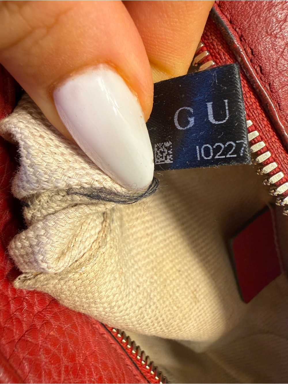Gucci Red Pebbled Leather Crossbody with Tassel - Picture 12 of 12